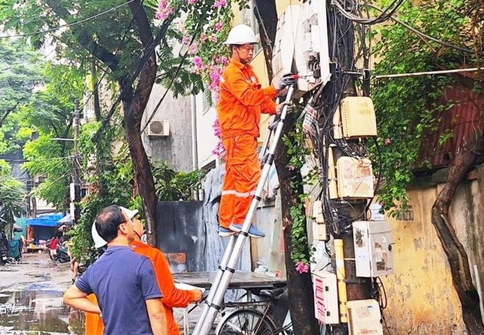 Hà Nội sẽ áp dụng biện pháp yêu cầu ngừng cung cấp dịch vụ điện, nước đối với công trình, cơ sở sản xuất, kinh doanh vi phạm từ ngày 1/7/2026.