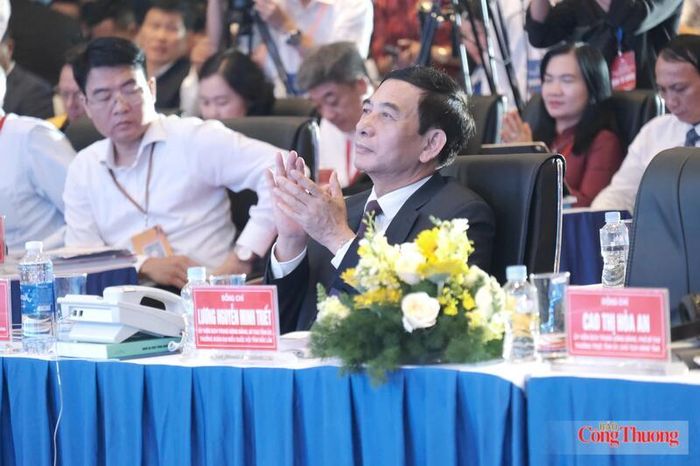Đại tướng Phan Văn Giang tại hội nghị. Ảnh: Lê Sơn