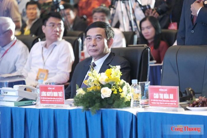 Phó Thủ tướng Phan Văn Giang tại hội nghị. Ảnh: Lê Sơn