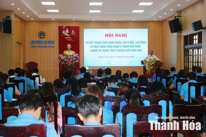 Toàn cảnh hội nghị.