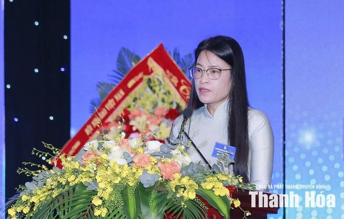 Đại biểu trình bày tham luận tại Đại hội.