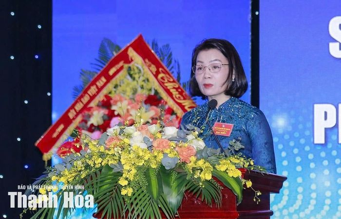 Đồng chí Đỗ Thị Toán, Ủy viên Ban Thường vụ Tỉnh ủy, Phó Chủ tịch Thường trực Ủy ban MTTQ tỉnh thay mặt Ban Thường vụ Tỉnh ủy phát biểu chỉ đạo Đại hội.