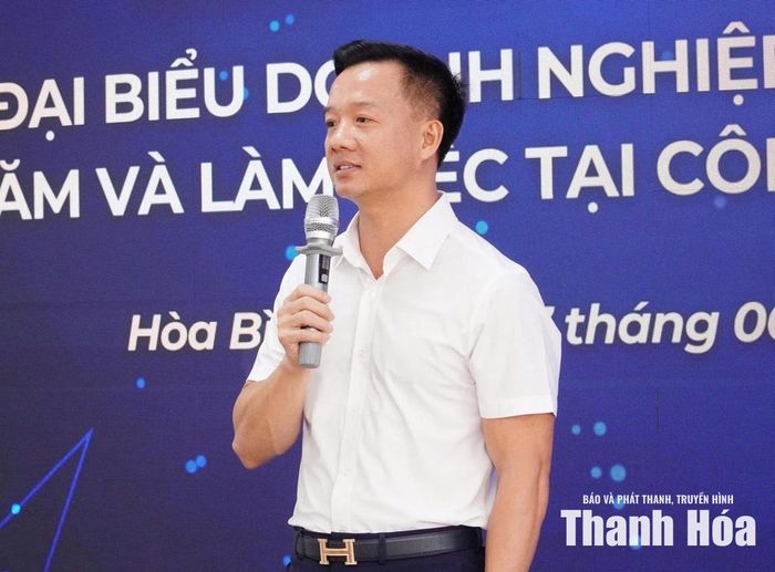 Ông Nguyễn Xuân Hưng, Chủ tịch Hiệp hội Doanh nghiệp tỉnh Thanh Hóa phát biểu tại buổi làm việc.