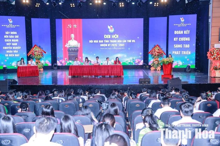 Đại biểu tham luận tại Đại hội.