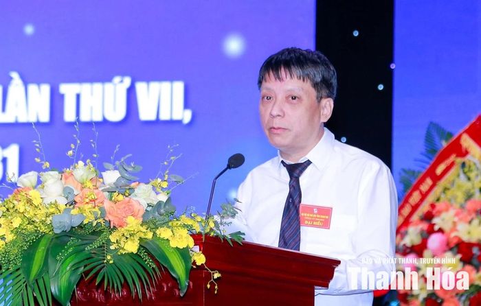 Thiếu tướng Phạm Khải, Ủy viên Ban Thường vụ Hội Nhà báo Việt Nam, Phó Cục trưởng Cục Khoa học, Chiến lược và Lịch sử Công an, Tổng Biên tập Tạp chí Công an Nhân dân phát biểu chỉ đạo Đại hội.