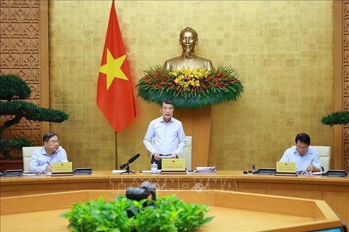 Thủ tướng Lê Minh Hưng kết luận Phiên họp Chính phủ chuyên đề về xây dựng pháp luật tháng 6 năm 2026. Ảnh: Dương Giang/TTXVN