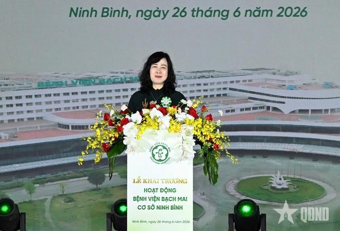 Bộ trưởng Bộ Y tế Đào Hồng Lan phát biểu tại lễ khai trương.