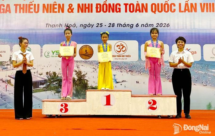 Nguyễn Trần Yến Đan (Đồng Nai) giành huy chương vàng lứa tuổi từ 7-11 nhóm thiếu nhi. Ảnh: ĐVCC
