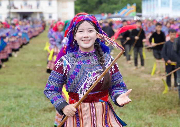 Màn múa sênh tiền mang ý nghĩa sâu sắc trong việc gìn giữ, lưu truyền và tôn vinh giá trị văn hóa truyền thống tốt đẹp của đồng bào các dân tộc huyện Si Ma Cai.