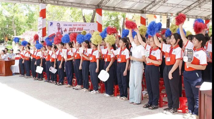 Hình ảnh tại điểm cầu Trường THCS Thành Cổ, phường Quảng Trị - Ảnh: Bảo Châu