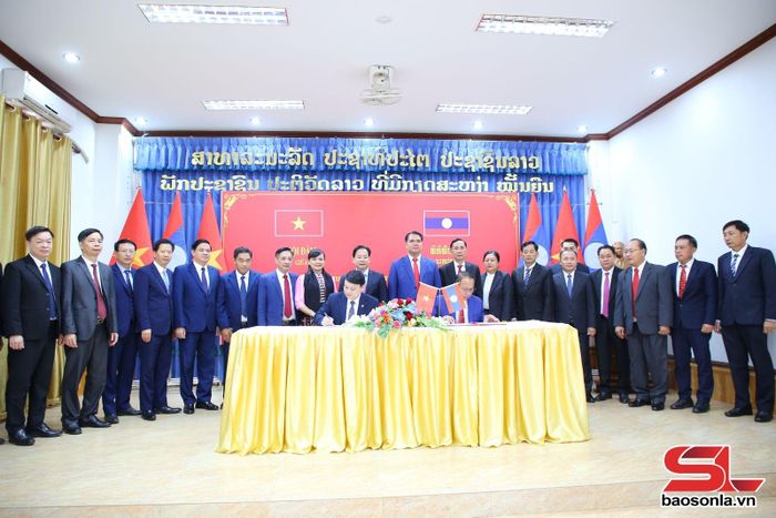 Ký kết Biên bản thỏa thuận hợp tác giữa hai tỉnh giai đoạn 2026 - 2029.