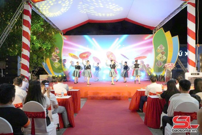 Khai mạc Tuần lễ nông sản và thực phẩm an toàn Sơn La năm 2026 tại thành phố Hải Phòng