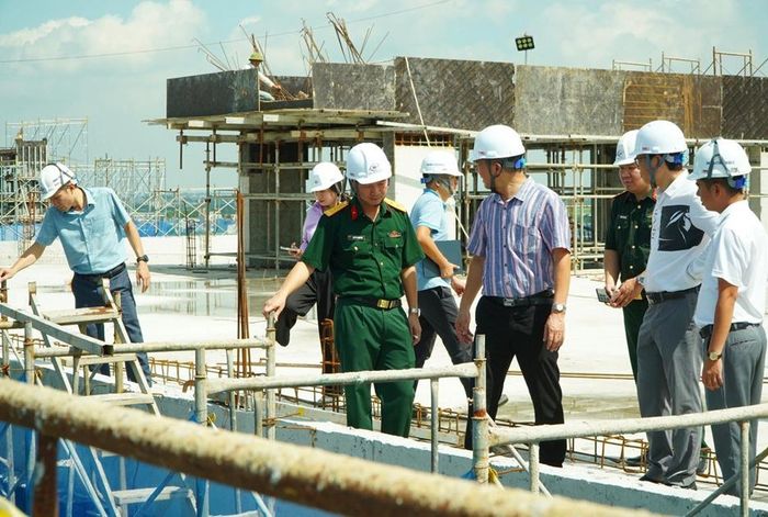 Nghị định số 207/2026/NĐ-CP quy định rõ về điều khoản chuyển tiếp nội dung kiểm tra công tác nghiệm thu công trình xây dựng.