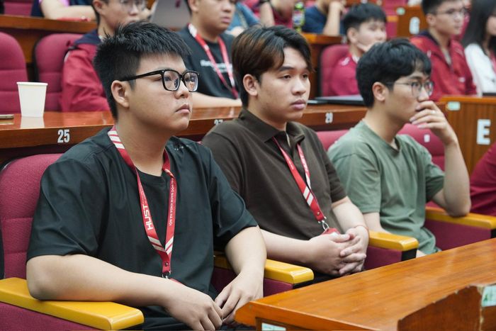 Sinh viên tham dự Hội thảo. Ảnh: Trọng Nghĩa