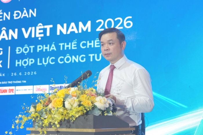 Chủ tịch UBND tỉnh Đắk Lắk Đỗ Hữu Huy phát biểu