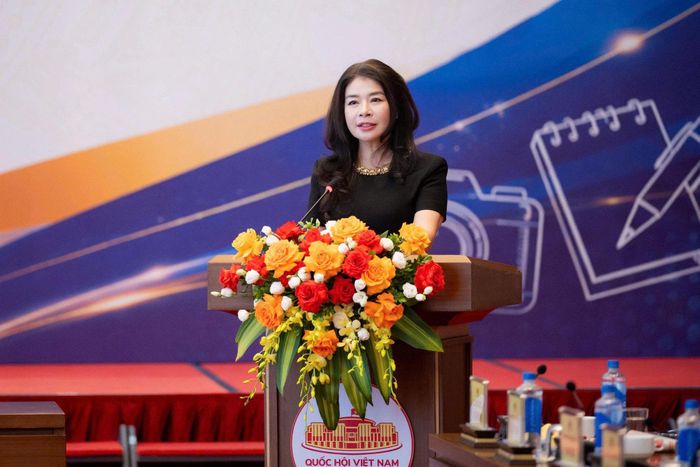 Theo Phó Chủ nhiệm Văn phòng Quốc hội Lê Thu Hà, với Quốc hội, "báo chí là người đồng hành không thể thay thế"