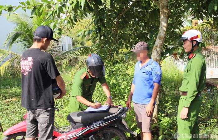 Công cơ sở ở Cà Mau thường xuyên tuần tra, kiểm soát, xử lý vi phạm giao thông trên địa bàn.