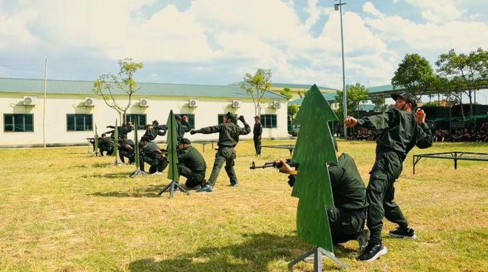 Sau thành công của lớp Tác chiến 1, Công an tỉnh Hà Tĩnh tiếp tục quan tâm, chỉ đạo xây dựng, hoàn thiện chương trình huấn luyện nâng cao tính vũ trang, năng lực chiến đấu cho cán bộ, chiến sĩ.