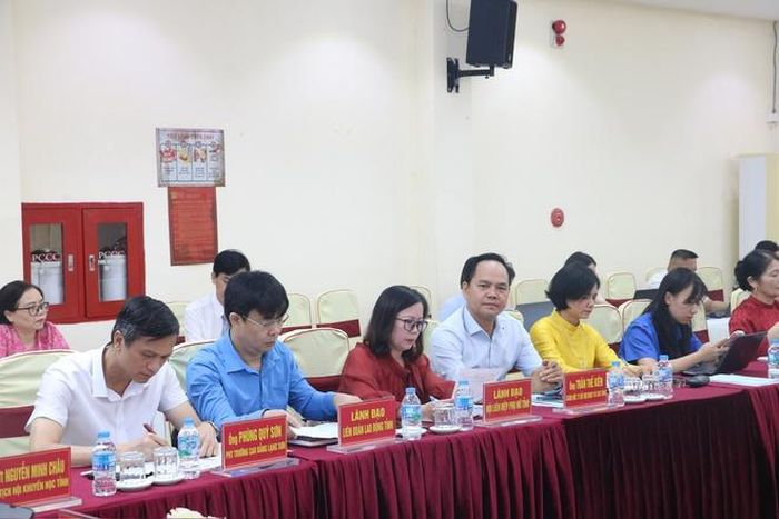 Hội thảo với chủ đề: "Học tập suốt đời - Nền tảng nâng cao chỉ số hạnh phúc của nhân dân và giáo dục đạo đức, lối sống cho học sinh, sinh viên trong thời đại số". Ảnh: Hội Khuyến học tỉnh Lạng Sơn