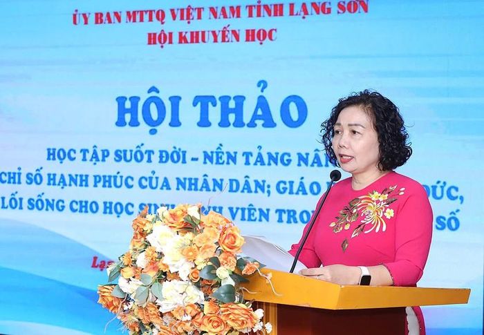 Chủ tịch Hội Khuyến học tỉnh Lạng Sơn Nguyễn Minh Châu phát biểu tại hội thảo. Ảnh: Hội Khuyến học tỉnh Lạng Sơn