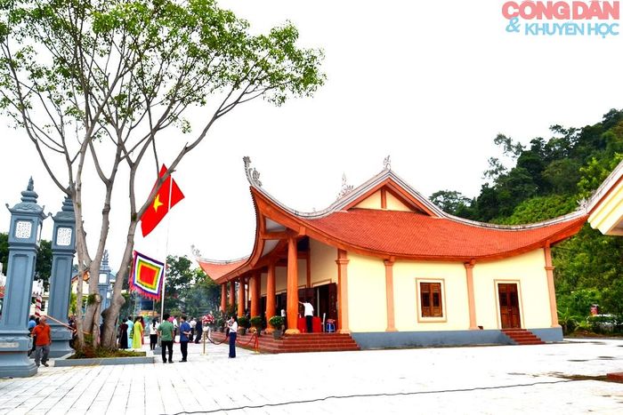 Việc đình Làng Nhớn được công nhận là Di tích lịch sử - văn hóa cấp tỉnh không chỉ khẳng định những giá trị lịch sử, văn hóa tiêu biểu của di tích mà còn tạo cơ sở để địa phương tiếp tục bảo tồn, tôn tạo và phát huy giá trị di sản, góp phần giáo dục truyền thống yêu nước, lòng tự hào dân tộc cho các thế hệ hôm nay và mai sau. Ảnh: Quốc Hồng
