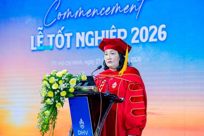TS. Nguyễn Thị Mỹ Dung, Phó Hiệu trưởng Trường DHV phát biểu tại buổi lễ.