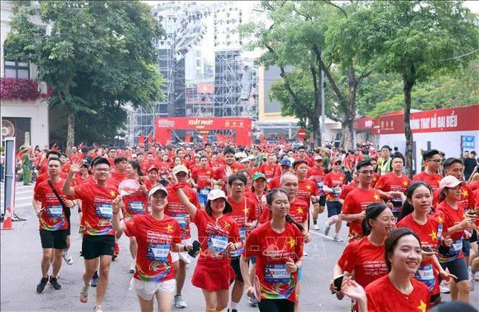 Đông đảo người dân tham gia giải chạy hưởng ứng Tháng hành động phòng, chống ma túy năm 2026 với chủ đề “Chung một quyết tâm xây dựng xã, phường, đặc khu không ma túy”