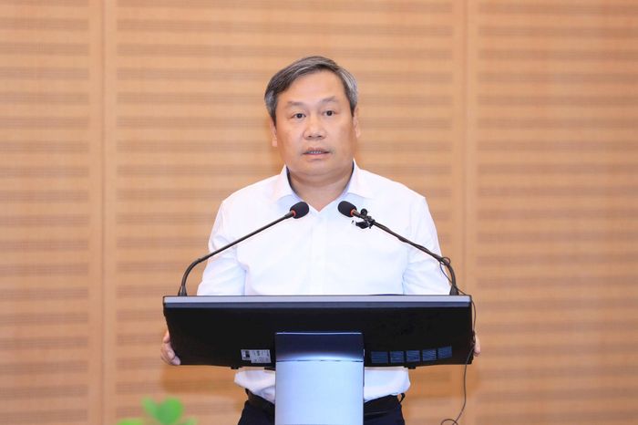 Chủ tịch UBND thành phố Vũ Đại Thắng phát biểu chỉ đạo tại hội nghị. Ảnh: Viết Thành