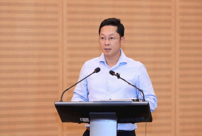 Giám đốc Sở Tài chính Hà Nội Nguyễn Ngọc Tú phát biểu. Ảnh: Viết Thành