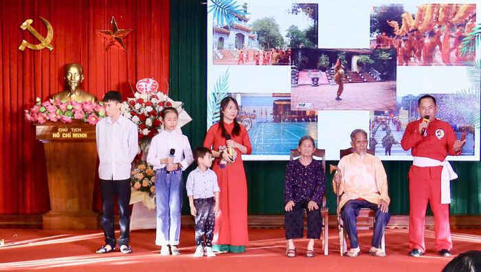 Cần sự sẻ chia giữa các thành viên trong gia đình. Ảnh: Duy Khánh