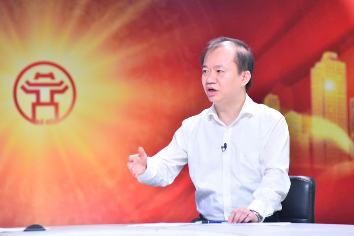PGS.TS Bùi Hoài Sơn, Ủy viên chuyên trách Ủy ban Văn hóa và Xã hội của Quốc hội trao đổi tại Chương trình. Ảnh: Phan Anh