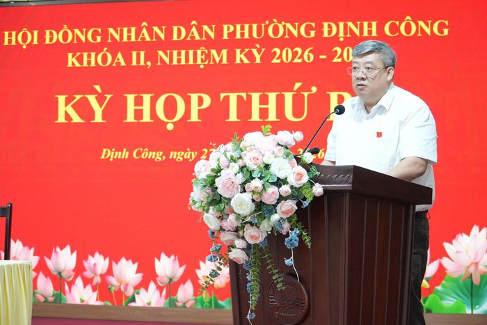 Bí thư Đảng ủy, Chủ tịch HĐND phường Nguyễn Quang Trung phát biểu. Ảnh: Huy Hoàng