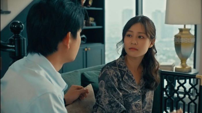 Diệu đối diện với chồng và yêu cầu anh thừa nhận chuyện ngoại tình. Ảnh VTV