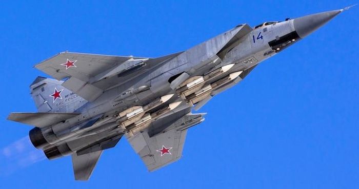 Tiêm kích đánh chặn MiG-31BM. (Nguồn: MW)