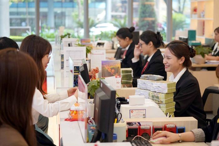  Sự linh hoạt trong điều hành của cơ quan quản lý là điểm tựa quan trọng giúp doanh nghiệp tối ưu hóa chi phí sử dụng vốn, khơi thông năng lực sản xuất kinh doanh nhằm đóng góp thực chất vào mục tiêu tăng trưởng kinh tế quốc gia. Ảnh: PM 