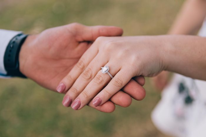  Kim cương nhân tạo và tự nhiên có nhiều khác biệt, đặc biệt ở giá thành.