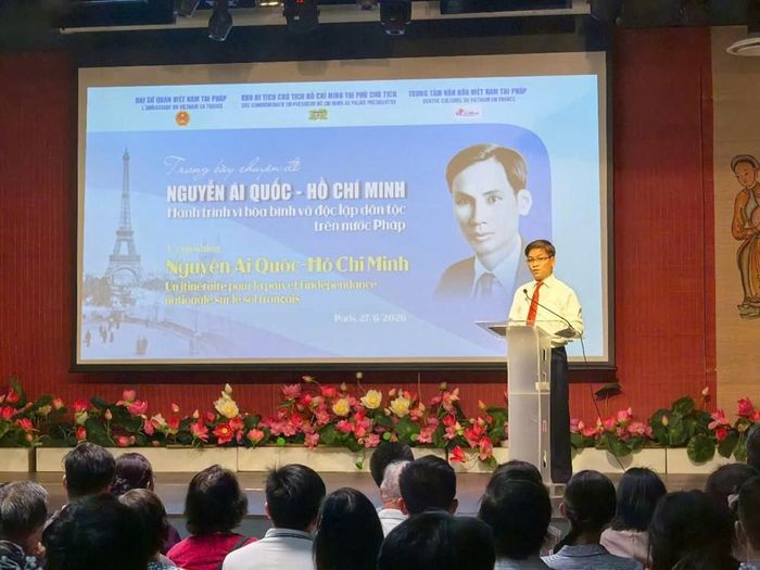 Ông Đinh Ngọc Đức, Giám đốc Trung tâm Văn hóa Việt Nam tại Pháp phát biểu tại buổi lễ