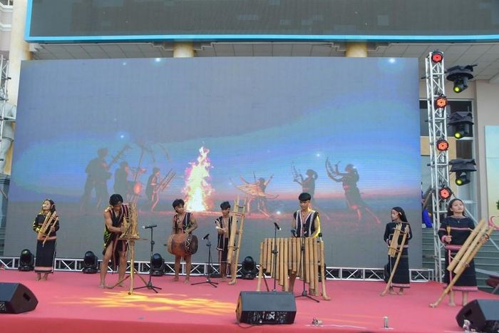Các tiết mục mang đậm bản sắc văn hóa truyền thống tại chương trình