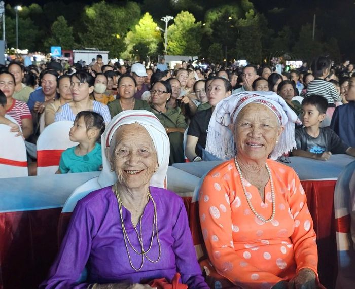 Niềm vui của đồng bào Chăm