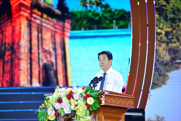 Phó Chủ tịch Thường trực UBND tỉnh Khánh Hòa Nguyễn Long Biên phát biểu