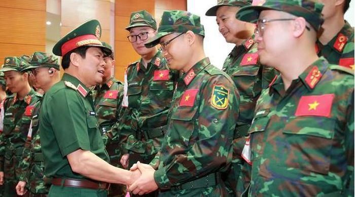 Đại tướng Nguyễn Tân Cương động viên các lực lượng tham gia nhiệm vụ