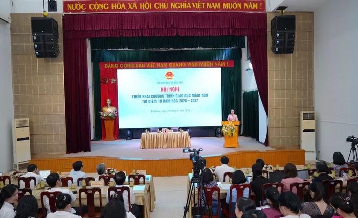 Quang cảnh hội nghị.