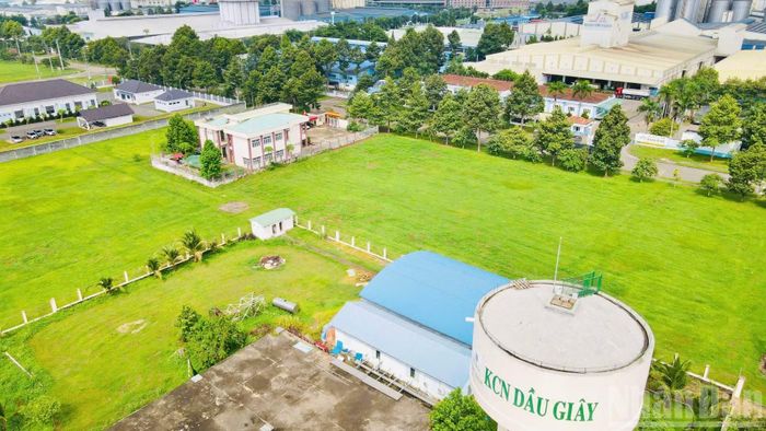 Khu công nghiệp Dầu Giây có lợi thế về vị trí giao thông thuận lợi.