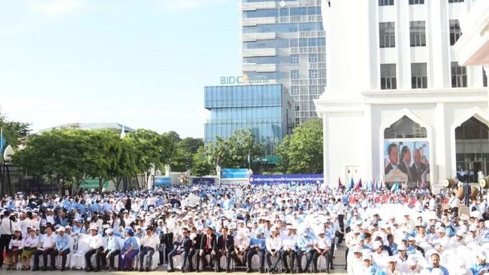 Lễ kỷ niệm 74 năm Ngày thành lập Đảng Nhân dân Campuchia diễn ra tại Cung 7/1 ở Thủ đô Phnom Penh. (Ảnh: ĐINH TRƯỜNG)