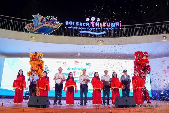 Lễ phát động Hội sách Thiếu nhi TPHCM lần thứ VI - năm 2026 được tổ chức tại chung cư Sora Gardens tối 27-6