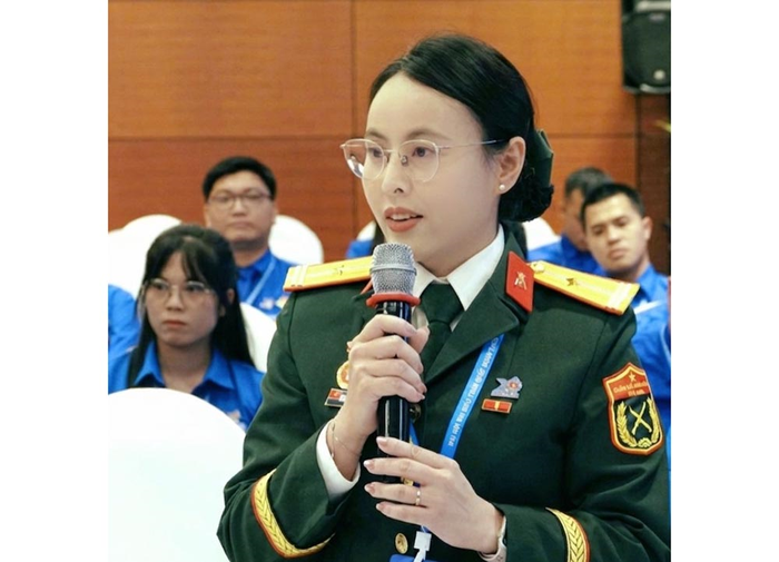 Thiếu tá QNCN Nguyễn Thị Lan Phương. 