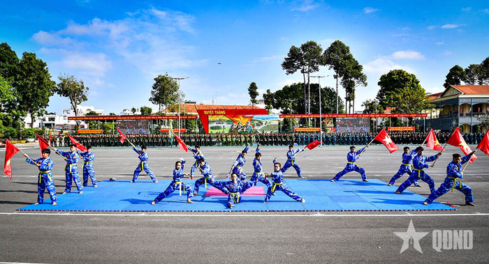 Củng cố quốc phòng, an ninh là một trong những nhiệm vụ theo Nghị quyết số 09. 