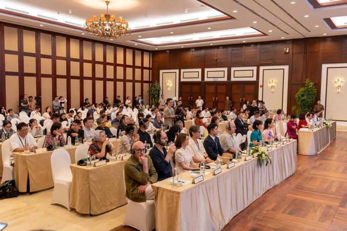 Quang cảnh buổi họp báo.