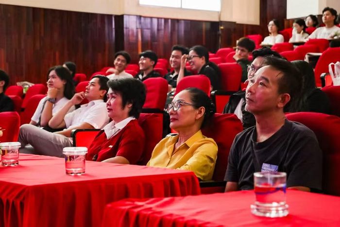 Chuỗi hoạt động triển lãm, tương tác và công chiếu phim trong ngày thu hút lượng lớn khán giả đến trải nghiệm. Ảnh: BTC.