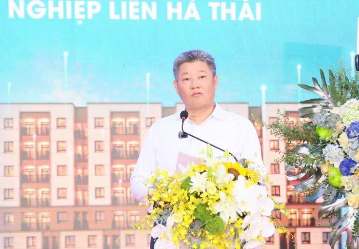 Chủ tịch UBND tỉnh Hưng Yên Nguyễn Mạnh Quyền phát biểu. Ảnh: Tất Đạt